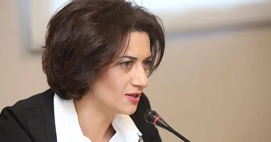 Kirayədə qaldığını deyən Akopyanın sərvəti Siyahı
