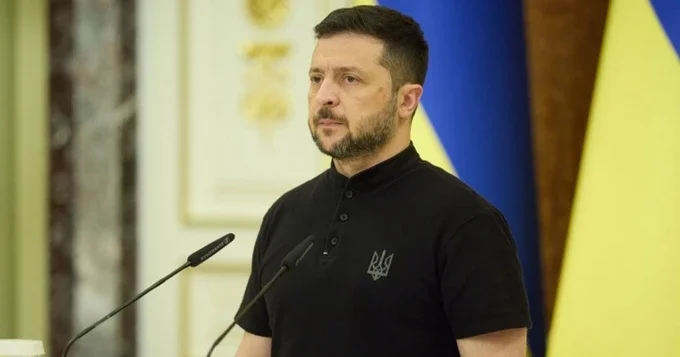 Zelenski Putinə torpaq güzəştlərinin qəbul edilməyəcəyini bildirib
