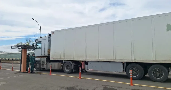 Представитель посольства РФ в Азербайджане поблагодарил Баку за оперативный транзит гумпомощи в Иран