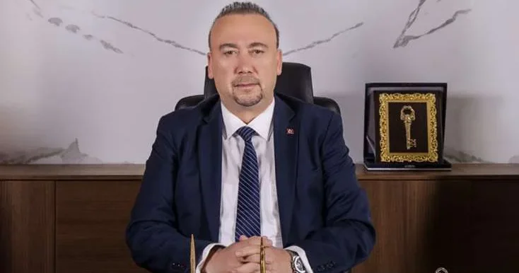 Bələdiyyə sədri 21 yaşlı qızla tutuldu VİDEO