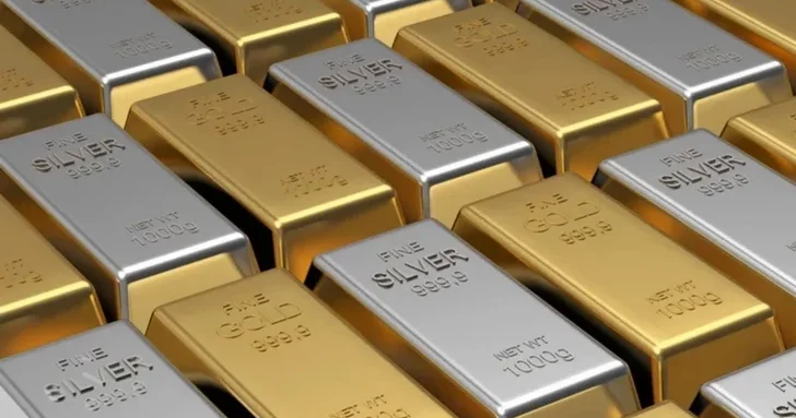Фьючерсы на драгметаллы развернулись вверх после 7% ного обвала