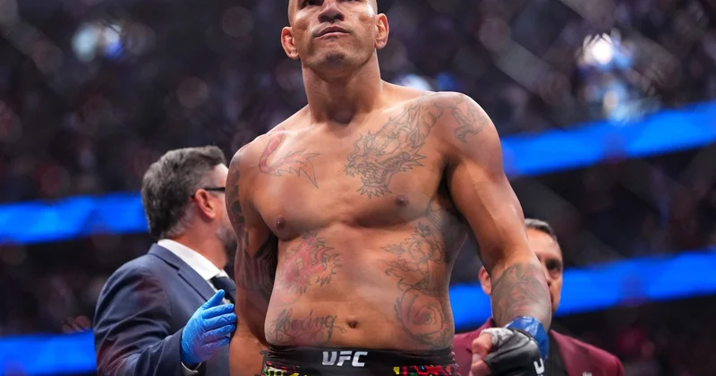 Aleks Pereyra UFC də ən çox qazanan döyüşçü olub