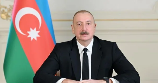 Prezident teatr kollektivinə təbrik məktubu ünvanlayıb