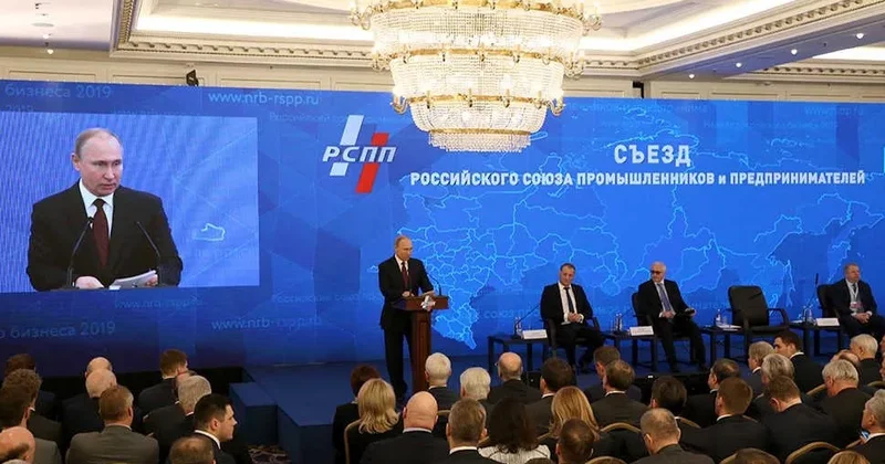 PUTİN OLİQARXLARDAN PUL TƏLƏB ETDİ “Müharibənin Donbass sərhədlərinə qədər davam edəcəyini dedi”