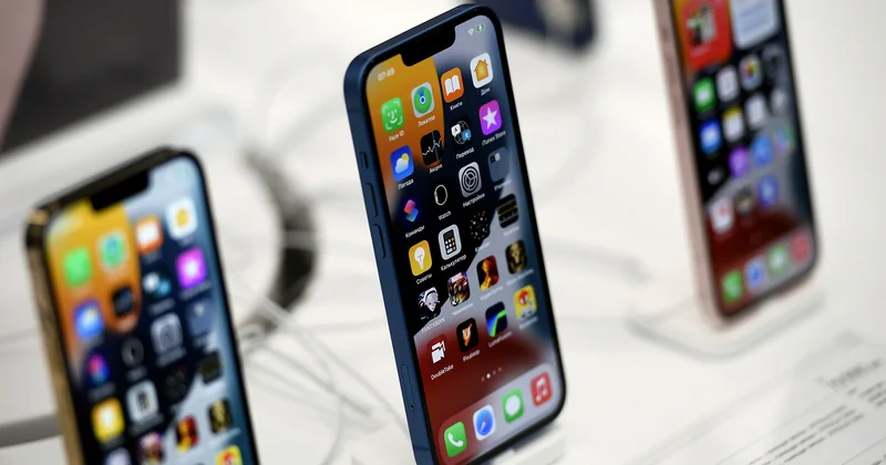 Apple рассылает на старые iPhone уведомления о киберугрозе Minval Politika