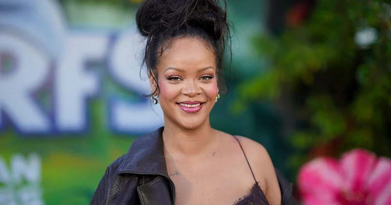 Rihanna evinə hücum olunduğu gecədən danışdı