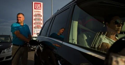 В Молдове разблокировали работу сети Lukoil Moldova из за кризиса