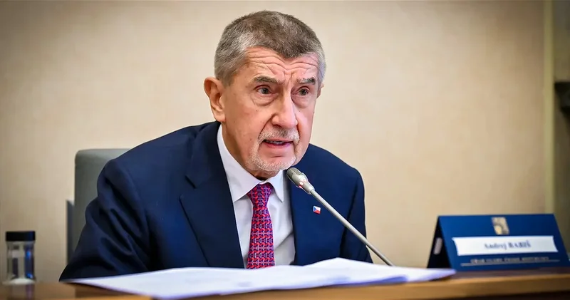 Бабиш на переговорах в Азербайджане обсудит поставки природного газа в Чехию