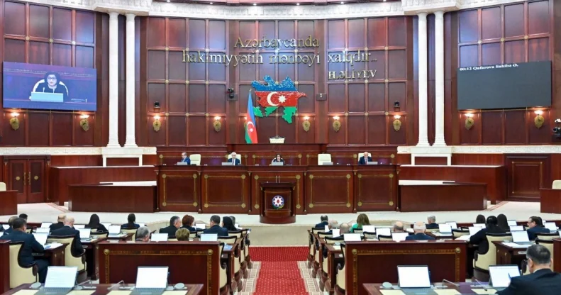 Milli Məclis MSK nın yeni tərkibini formalaşdırmasını müzakirə edir