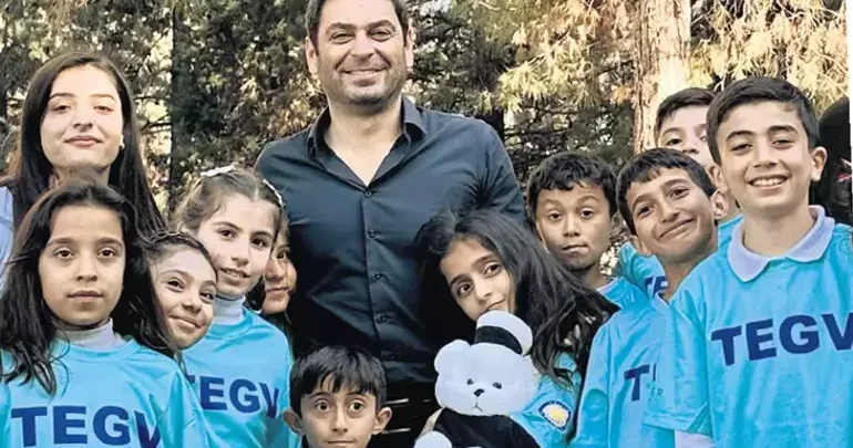 “Uzak Şehir”in aktyorları uşaqlarla görüşdü