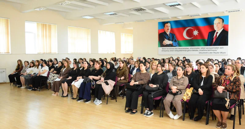 Valideyn konfransları davam edir