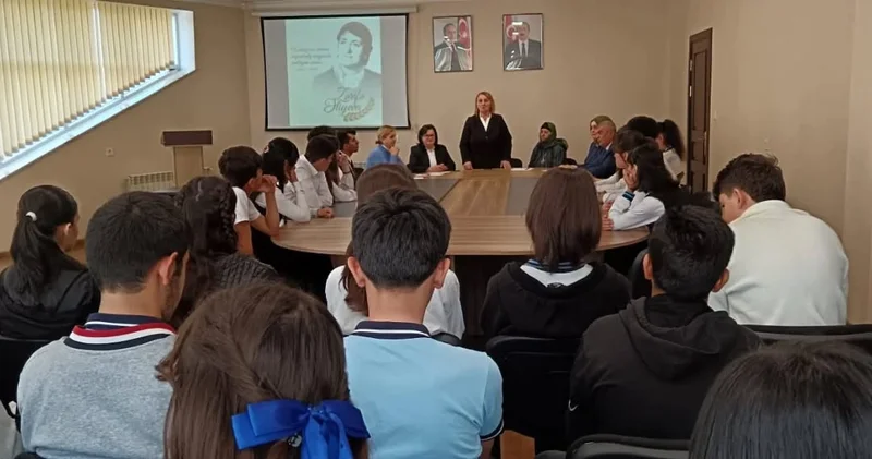 İnsanların gözünə nur bəxş edən ziyalı FOTOLAR