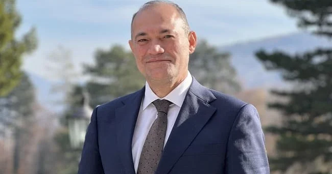 Rəsmi Moskva və Kiyevdən Bakıya mesajlar: yeni diplomatik reallıq