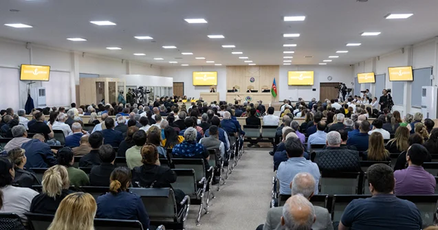 “Bizi uşaqlara göstərib deyirdilər ki, düşmənlərinizdir” Məhkəmə+Fotolar
