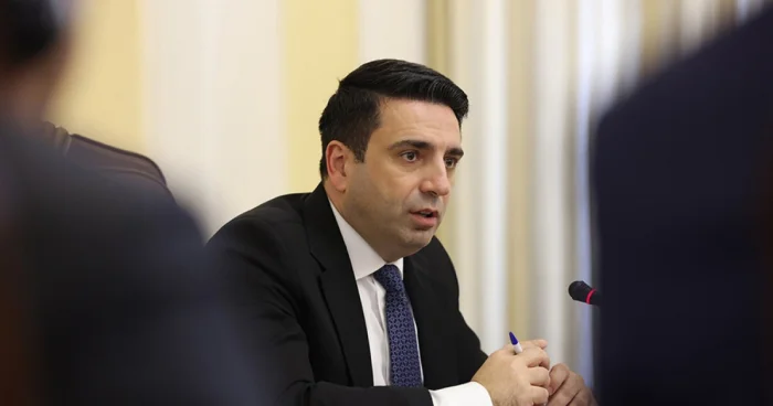 Simonyan:“İlham Əliev düz deyir”