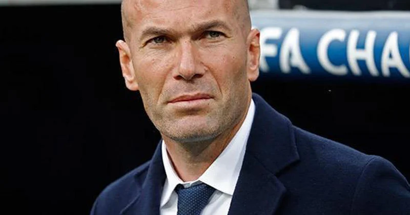 Zidan bu futbolçunu yerə göyə sığdırmadı : Həyatımda görməmişəm...”