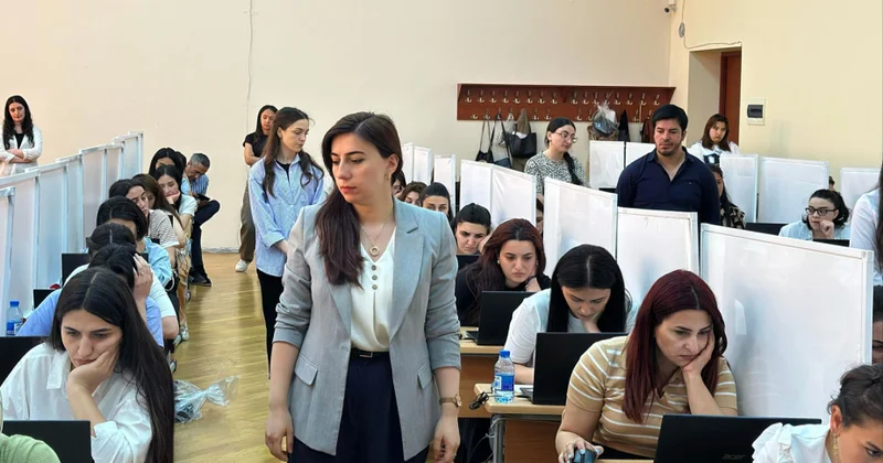 Paytaxt məktəblərinə işə qəbul müsabiqəsinin test imtahanı keçirilir
