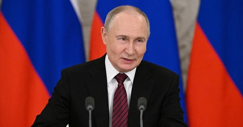 Putin: Microsoft və Zoom kimi xidmətlər sıradan çıxarılmalıdır