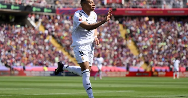 Kilian Mbappe oyun nömrəsini dəyişir