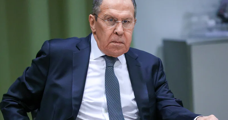 Лавров: Франция воюет против России