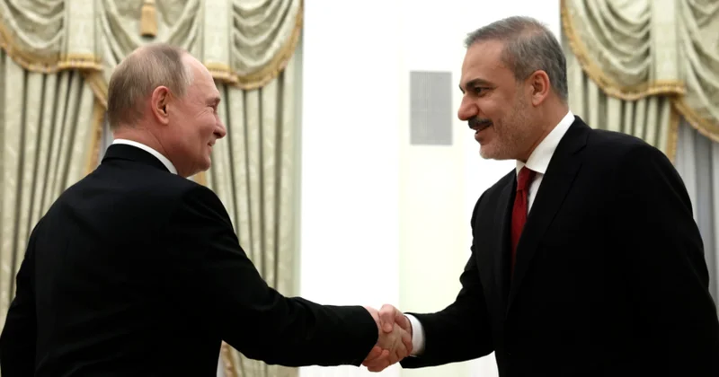 Türkiyə XİN: Putin Moskvada Fidanla danışıqlar aparır