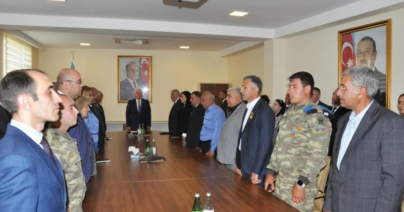 Konstitusiya və Suverenlik İli” çərçivəsində “28 May Müstəqillik Günü”nə həsr olunmuş dəyirmi masa keçirilmişdir