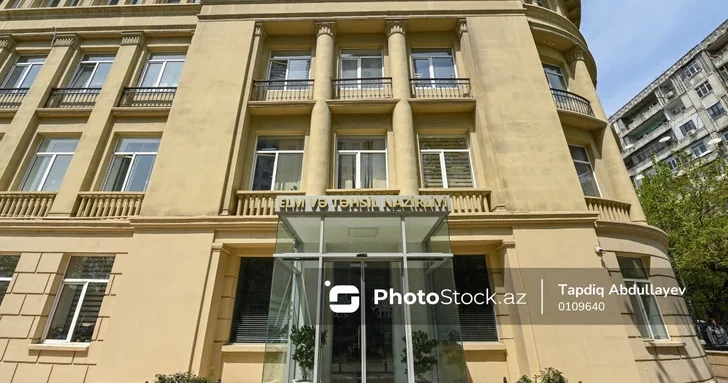 Родители в замешательстве: правила приема в лицеи и гимназии изменены в последний момент
