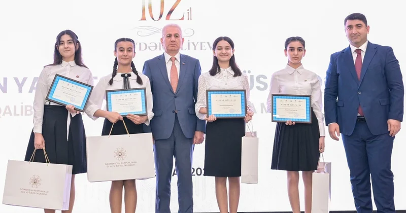 Uşaq evi sosial xidmət müəssisəsinin benefisiarı mükafata layiq görülüb