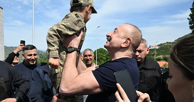 İlham Əliyev uşaqlarla bir arada Fotolar