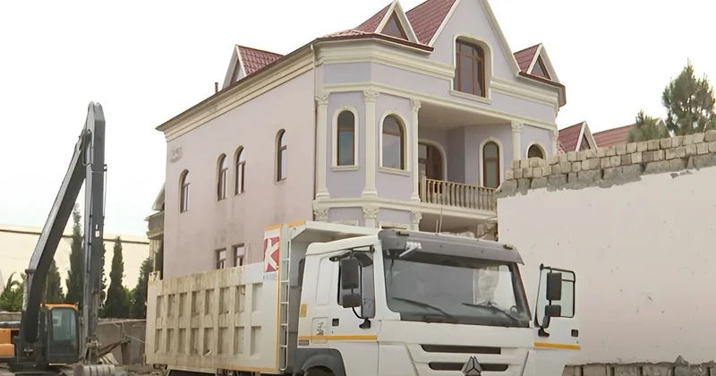 Bakıda çökən evlərin sahiblərinə kompensasiya ÖDƏNİLDİ