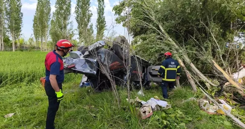 Türkiyədə dəhşətli qəza: Azərbaycan nömrəli avtomobil aşdı, ölən və yaralananlar var