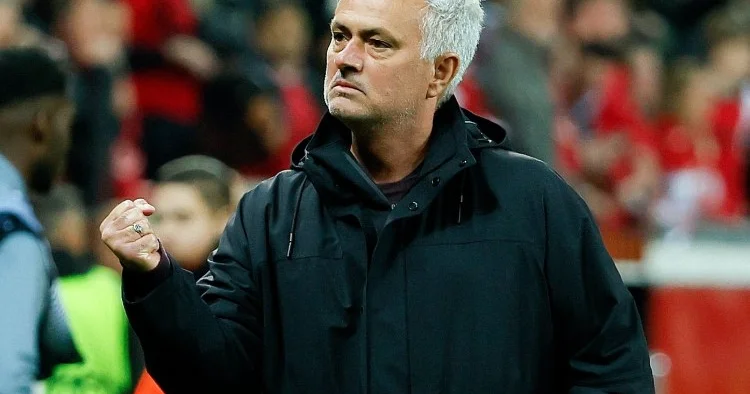 Joze Mourinyo Fənərbaxça da qalacaq?