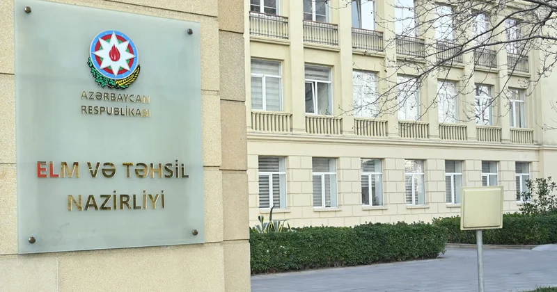 Nazirliyin liseylərlə bağlı qərarına görə valideynlər ETİRAZA QALXDI Foto