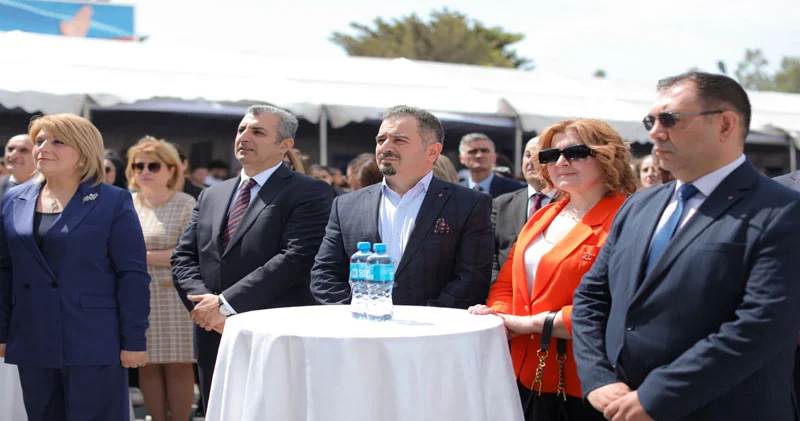 “OBA” marketlər şəbəkəsi Karyera Sərgisində iştirak etdi (FOTO)