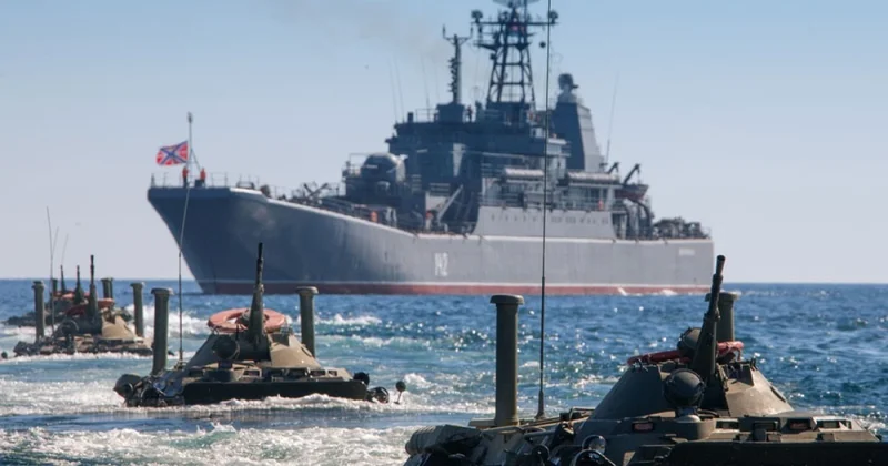 Русские начали масштабные военные учения в Балтийском море