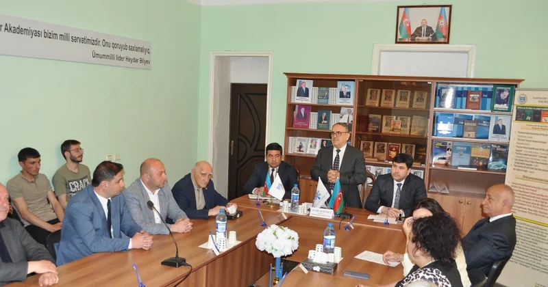 Şəki Regional Elmi Mərkəzində Müstəqillik Gününə həsr olunan tədbir keçirilib