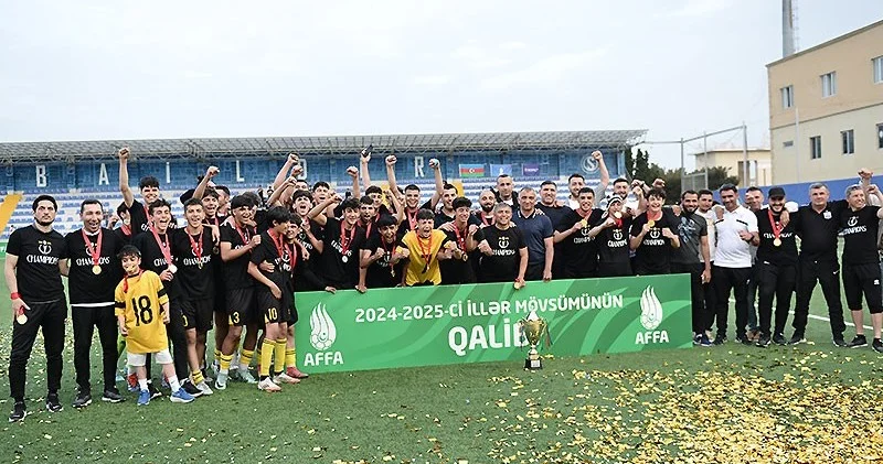 “Qarabağ”ı məğlub edən “Neftçi“ çempion olub FOTO
