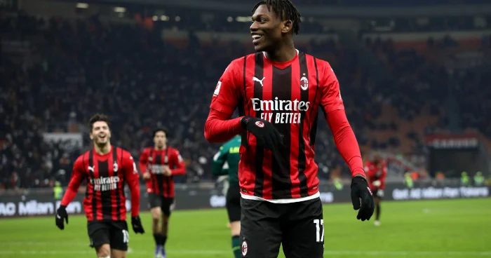 “Milan”ın futbolçusu Premyer Liqaya keçir