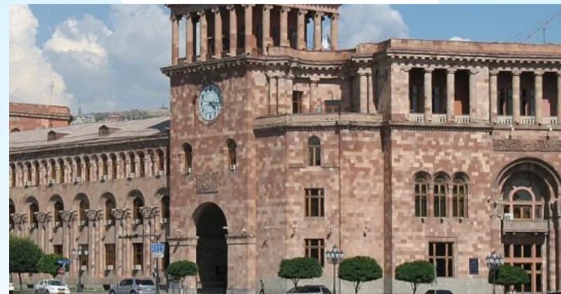 Ermənilər sülh məsələsində iki yerə parçalanıb SORĞU
