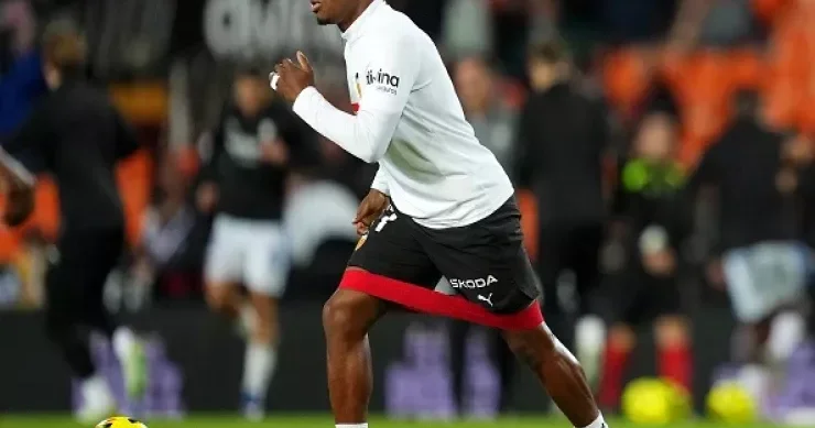 “Barselona” ilə oyun zamanı futbolçunun evi qarət olundu