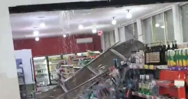 Sumqayıtda "Al market"in tavanı çökdü ANBAAN VİDEO