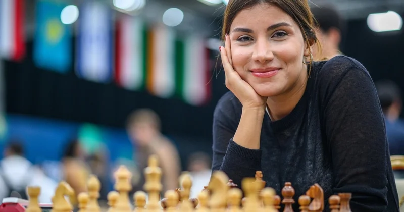 Azərbaycanın qadın şahmatının lideri Batumidə Avropa çempionatına uğurlu start verib in İCMALI