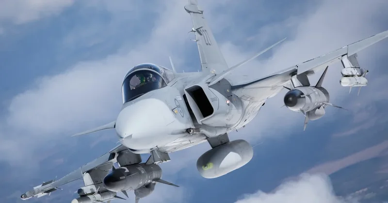Швеция планирует передать Украине истребители Gripen