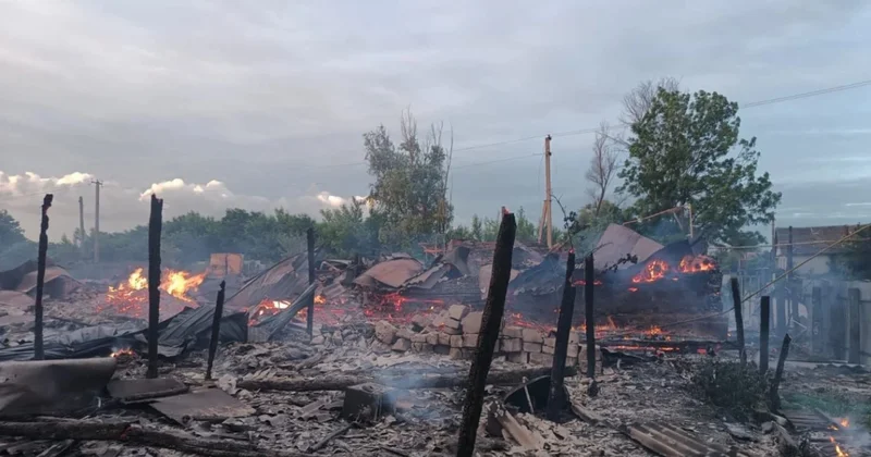 Россия бомбит дома, кафе, автосервисы...
