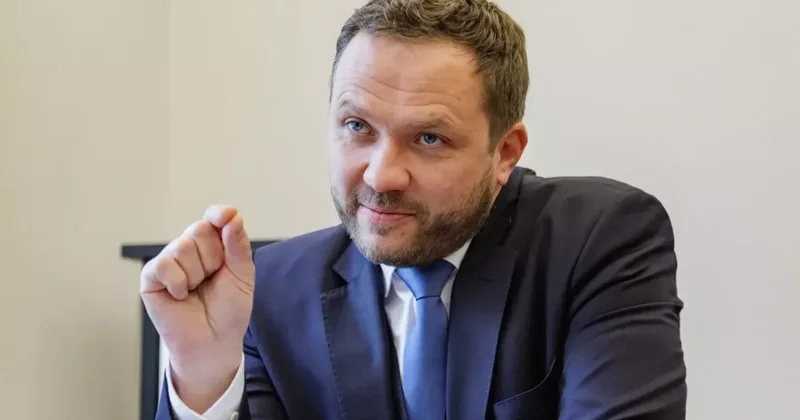 Глава МИД Эстонии призвал Украину продолжать удары по объектам в России