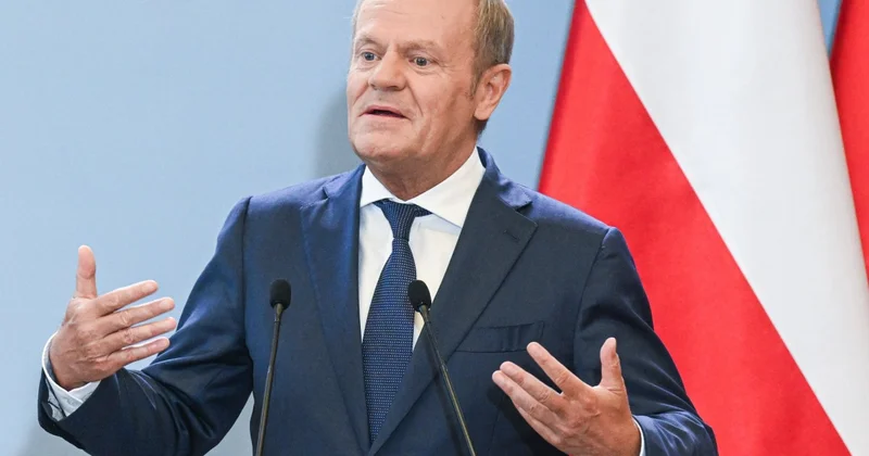 Tusk: Polşa ilə Britaniya arasında yeni saziş Rusiya təhdidinə qarşı yönələcək