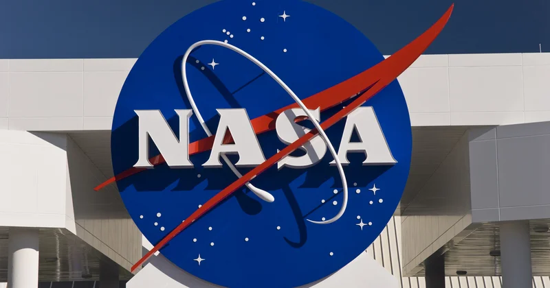NASA начнет строительство лунной базы Minval Politika