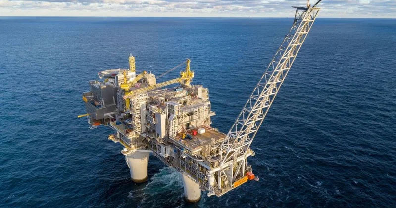 Brent nefti 98,06 dollara düşüb