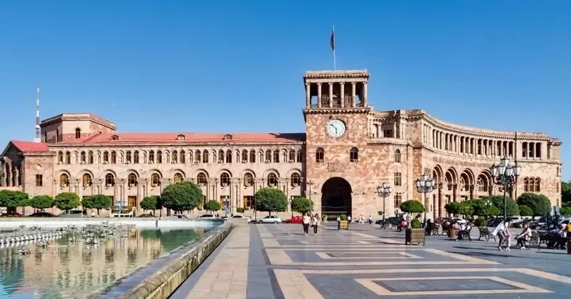 Ermənistanda hakimiyyət çevrilişinə cəhdlə əlaqədar daha bir keşiş saxlanılacaq