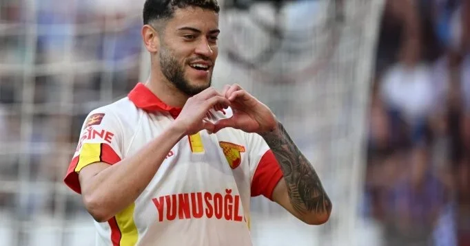 İzmir klubu bu futbolçuya görə 15 milyondan aşağı heç bir təklifi qəbul etmir